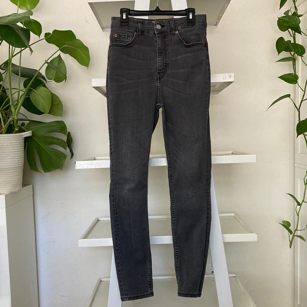 H&M gray skinny jeans size 6